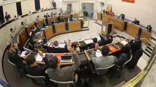 Imagen del pleno extraordinario que se ha celebrado hoy en la Diputación de Alicante Imagen del pleno extraordinario que se ha celebrado hoy en la Diputación de Alicante