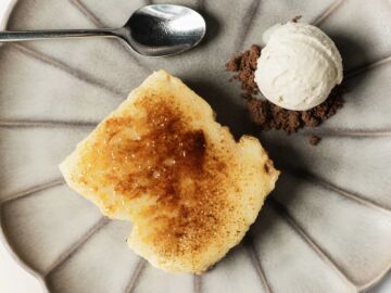 La mejor torrija de Barcelona se hace en Casa Am&agrave;lia y lleva chocolate blanco