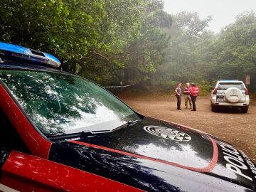 Imagen de archivo de un coche de la Polic&iacute;a Canaria en Anaga