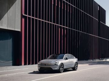 Volvo ES90: as&iacute; es el el&eacute;ctrico que desaf&iacute;a a los todocamino de lujo