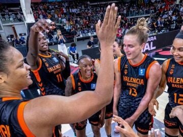 El Valencia Basket recupera el trono de la Copa de la Reina contra el Hozono Global Jairis