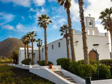 El pueblo con el nombre más corto de Canarias esconde un mirador único en el Archipiélago y una ruta de cinco siglos de historia Ye, Lanzarote