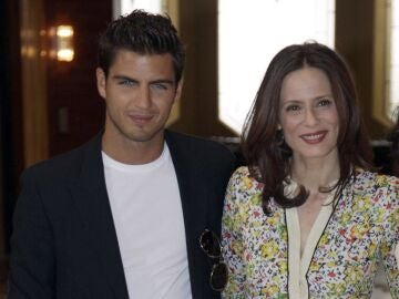 Aitana S&aacute;nchez-Gij&oacute;n y Maxi Iglesias