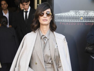 El look de Paz Vega.