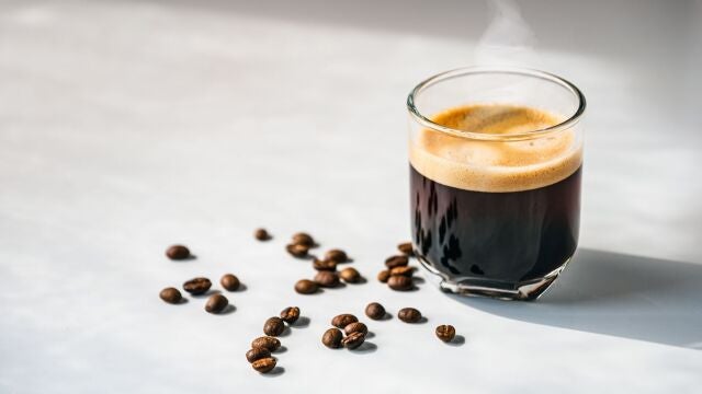 El caf&eacute; no est&aacute; arruinando tu salud hormonal: c&oacute;mo lo tomas s&iacute;