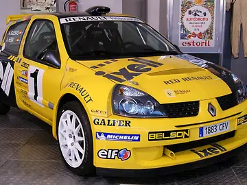 El Renault Clio Super 1600 de 2002, protagonista del mes de abril en el Museo de Historia de la Automoción de Salamanca El Renault Clio Super 1600 de 2002, protagonista del mes de abril en el Museo de Historia de la Automoción de Salamanca