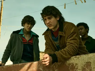 Luca Lubrano encarna la versión adolescente del jefe de la Camorra Pietro Savastano en 'Gomorra, el Origen' Luca Lubrano encarna la versión adolescente del jefe de la Camorra Pietro Savastano en 'Gomorra, el Origen'