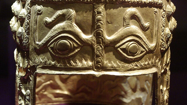 Recuperan un casco de oro de 2.500 a&ntilde;os robado en un espectacular asalto a un museo