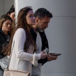 El look de Sara Carbonero en el concierto de Rosal&iacute;a. 