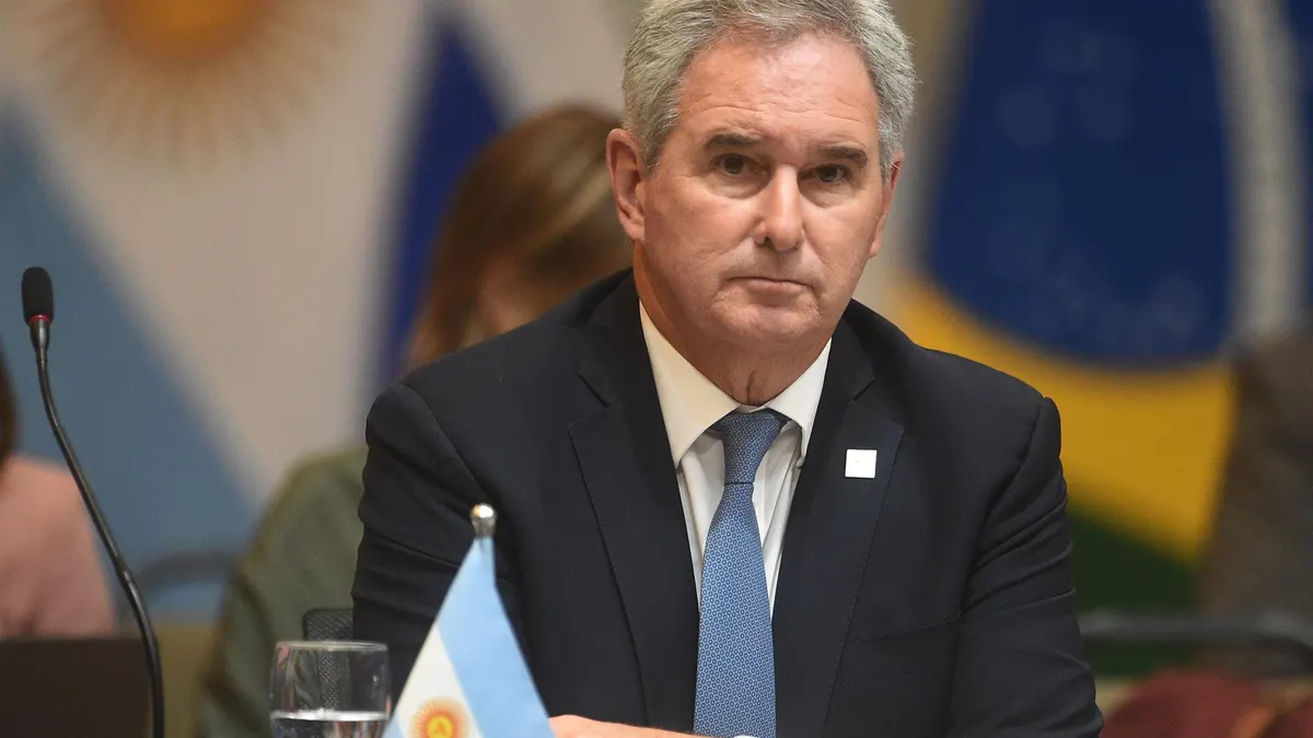 Argentina expulsa a diplomático iraní en respuesta a acusaciones