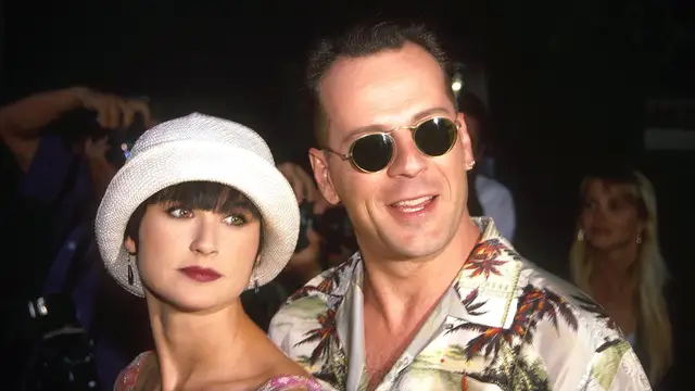 Demi Moore y Bruce Willis en los años 90. Demi Moore y Bruce Willis en los años 90.