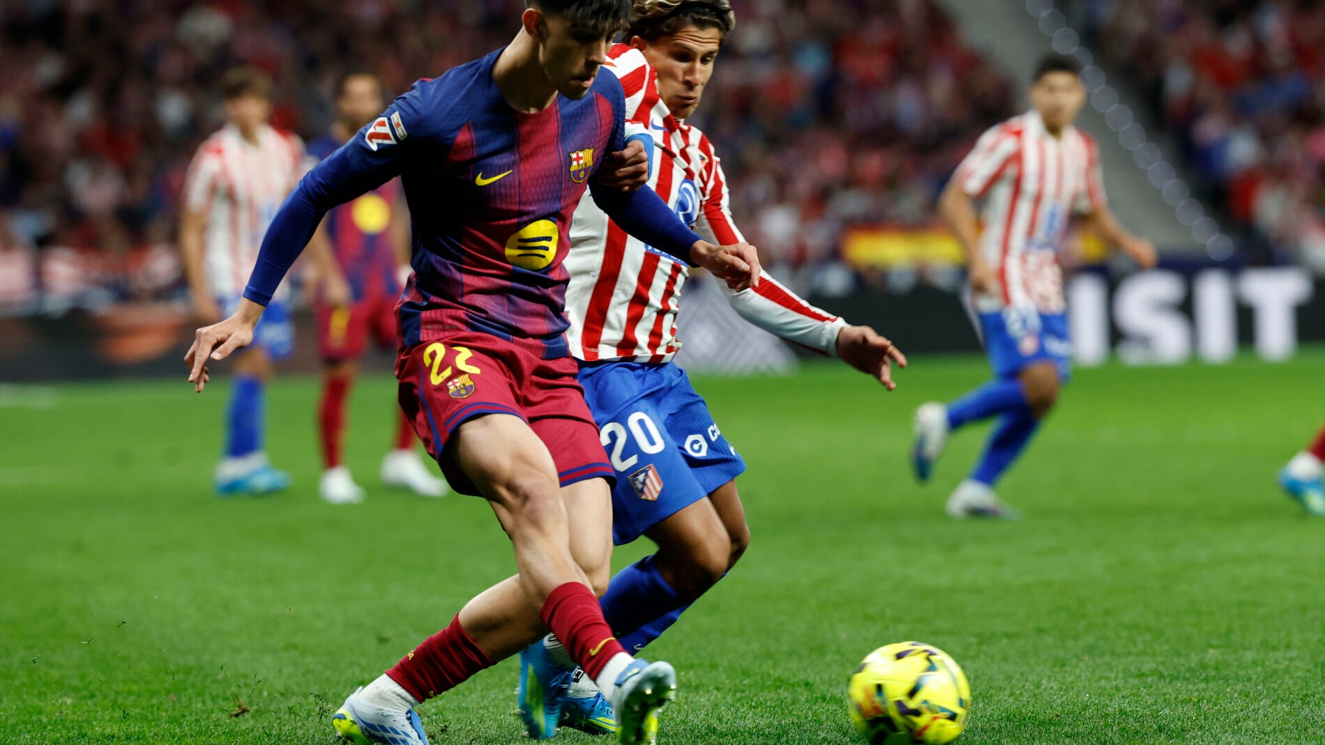 El Atlético de Madrid se reúne con los agentes de un futbolista del Barcelona