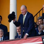 El Rey Juan Carlos I en La Maestranza, junto a la Infanta Elena