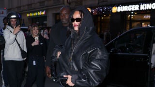 Rihanna de compras en Par&iacute;s.