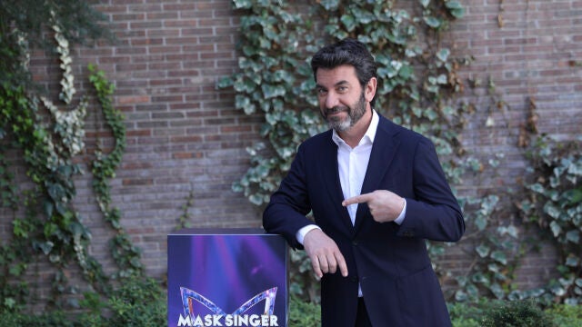 Arturo Valls: &laquo;Me encantar&iacute;a ver a alguien como &Oacute;liver Laxe o Robert De Niro en &lsquo;Mask Singer&rsquo;&raquo;