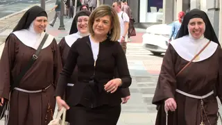 Dos exmonjas de Belorado aseguran que cuidaron "fenomenal" a las religiosas mayores y no se apropiaron de su dinero Exmonjas de Belorado declaran ante el Juzgado de Instrucción número 5 de Bilbao, acompañadas de su abogada, Norma Riaño EUROPA PRESS 09/04/2026