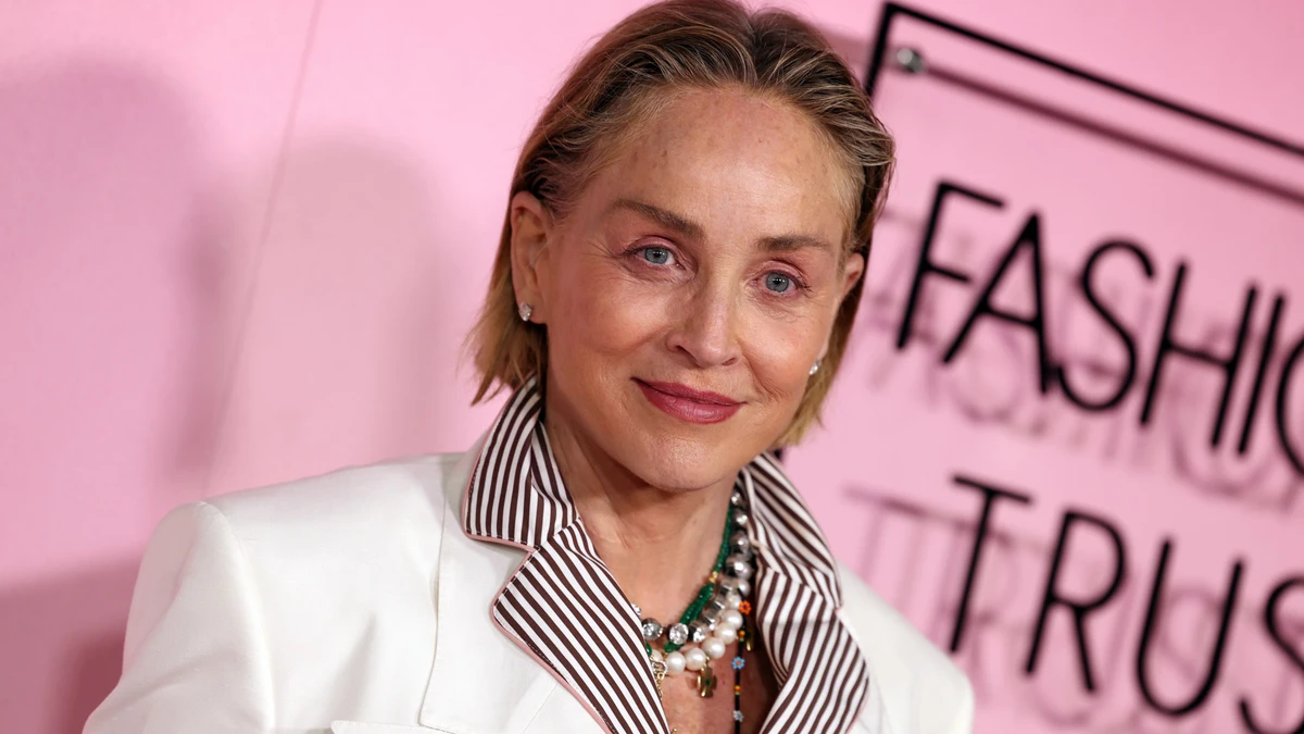 Las tres técnicas de masaje que ayudan a mejorar la papada según una experta