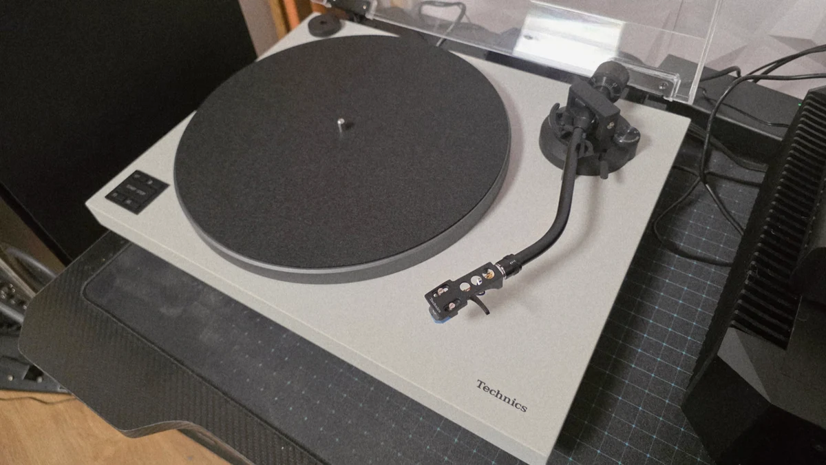 Technics SL-40CBT, análisis: la leyenda de la tracción directa se pone a prueba frente al ritual sin cables