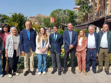 Kalon Bay participará en la Batalla de las Flores que homenajeará al escudo de Murcia con 400 disparos de serpentín Kalon Bay participará en la Batalla de las Flores que homenajeará al escudo de Murcia con 400 disparos de serpentín