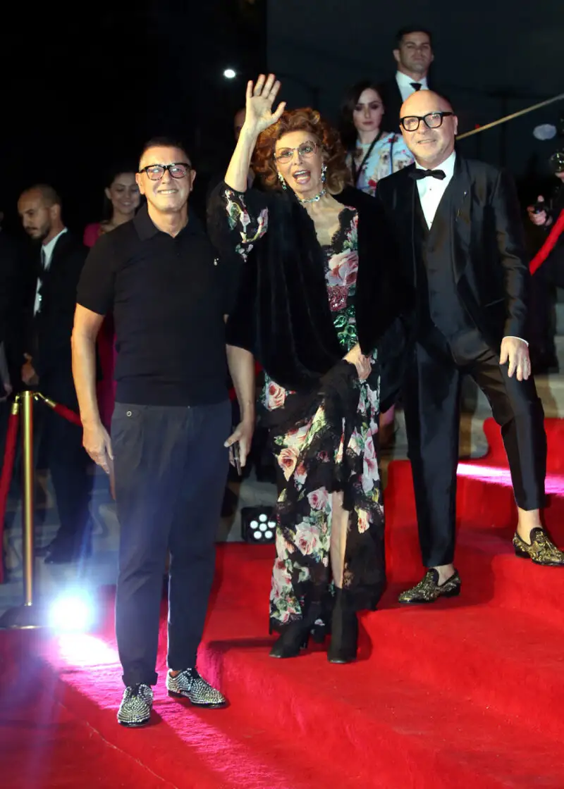 Stefano Gabbana da un paso atrás en Dolce & Gabbana.