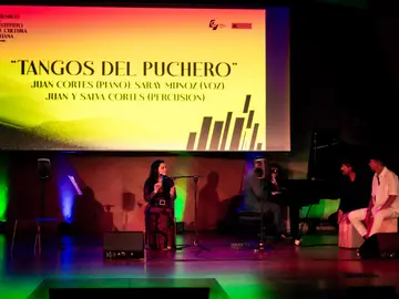 Una de las actuaciones durante la gala de Premios del Instituto de Cultura Gitana Una de las actuaciones durante la gala de Premios del Instituto de Cultura Gitana