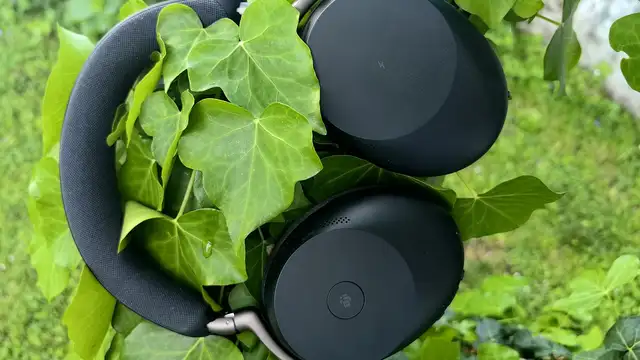 A la hora de trabajar en remoto, los Jabra Evolve3 85, son la mejor opción. Evolve3 85