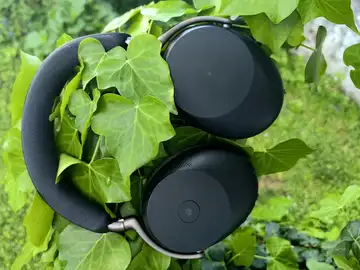 A la hora de trabajar en remoto, los Jabra Evolve3 85, son la mejor opción. Evolve3 85