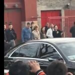 Pedro S&aacute;nchez y Bego&ntilde;a G&oacute;mez visitan el Palacio de Verano y un 'hutong' en Pek&iacute;n en la previa de la cumbre con Xi