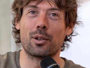 MADRID, 13/04/2026.- Fotograf&iacute;a de archivo que muestra al espa&ntilde;ol &Oacute;scar Freire, triple campe&oacute;n del Mundo de ciclismo, durante la presentaci&oacute;n de la d&eacute;cima edici&oacute;n de la Mallorca 312 el 26 de abril de 2019. Freire ha sido detenido en su localidad natal, Torrelavega (Cantabria), tras la denuncia de su mujer que asegura que no deja de perseguirla, seg&uacute;n han informado a EFE fuentes cercanas a las investigaci&oacute;n. EFE/ Cati Cladera 