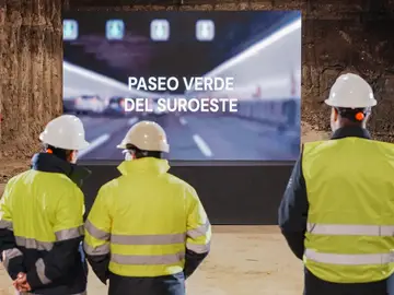 Martínez-Almeida, Borja Carabante y el concejal del distrito de Latina, Alberto González Martínez-Almeida, Borja Carabante y el concejal del distrito de Latina, Alberto González