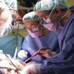 El Hospital de Bellvitge extirpa "por primera vez" en Espa&ntilde;a dos c&aacute;nceres de p&aacute;ncreas con doble by-pass