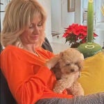 Susanna Griso con su caniche Obi