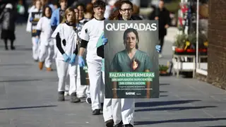 Concentración/performance silenciosa organizada por el Sindicato de Enfermería en la puerta principal del Hospital La Paz de Madrid Concentración/performance silenciosa organizada por el Sindicato de Enfermería en la puerta principal del Hospital La Paz de Madrid