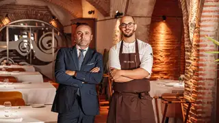 Roberto Simal y Nauzet Betancort en el restaurante Arrope de Rueda Roberto Simal y Nauzet Betancort en el restaurante Arrope de Rueda