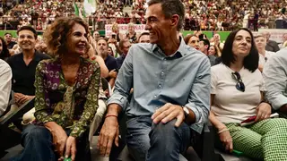 Montero y Sánchez, en un acto del partido Montero y Sánchez, en un acto del partido