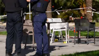 Herido grave un hombre tras ser tiroteado en el distrito de Sant Martí de Barcelona GRAFCAT1217. BARCELONA, 14/04/2026.- Un hombre se encuentra hospitalizado en estado grave tras ser tiroteado a primera hora de esta tarde en la terraza de una cafetería en la que estaba sentado en el barrio del Poble Nou de Barcelona. EFE/Quique García