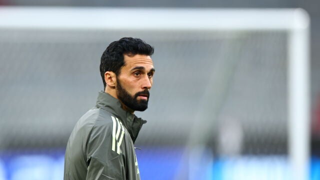 MUNICH (Germany), 14/04/2026.- Head coach of Real Madrid Alvaro Arbeloa attends the team&rsquo;s training session in Munich, Germany, 14 April 2026. Real Madrid will face Bayern Munich in a UEFA Champions League quarter-finals, 2nd leg match on 15 April in Munich. (Liga de Campeones, Alemania) EFE/EPA/ANNA SZILAGYI 