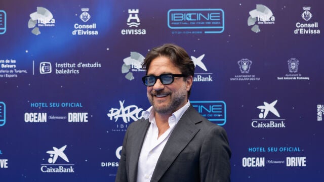 Enrique Arce en la alfombra azul de los Premios Astart&eacute; del Festival de Cine de Ibiza, Ibicine