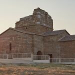 El yacimiento de Santa Mar&iacute;a de Melque comprende la iglesia, declarada Bien de Inter&eacute;s Cultural, con su entorno, conocido como "Conjunto de Melque"