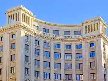 Casi un tercio de aut&oacute;nomos catalanes pagar&aacute;n 135 euros m&aacute;s de cuota al mes en 2026, seg&uacute;n Foment