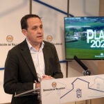 Conrado &Iacute;scar presenta la convocatoria y las bases del 'Plan V 2026' con una inversi&oacute;n de 8 millones de euros