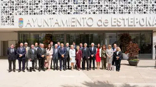 Encuentro entre el Ayuntamiento de Estepona y el Cuerpo Consular de Málaga Encuentro entre el Ayuntamiento de Estepona y el Cuerpo Consular de Málaga.REMITIDA / HANDOUT por AYUNTAMIENTO DE ESTEPONAFotografía remitida a medios de comunicación exclusivamente para ilustrar la noticia a la que hace referencia la imagen, y citando la procedencia de la imagen en la firma16/04/2026