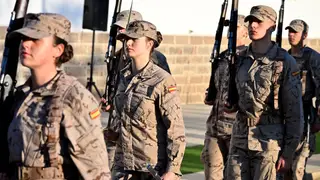 Su Alteza Real la Princesa de Asturias, al mando de una sección de cadetes de la Academia General del Aire y del Espacio durante el desfile. Academia General del Aire y del Espacio San Javier (Murcia) Su Alteza Real la Princesa de Asturias, al mando de una sección de cadetes de la Academia General del Aire y del Espacio durante el desfile. Academia General del Aire y del Espacio San Javier (Murcia)