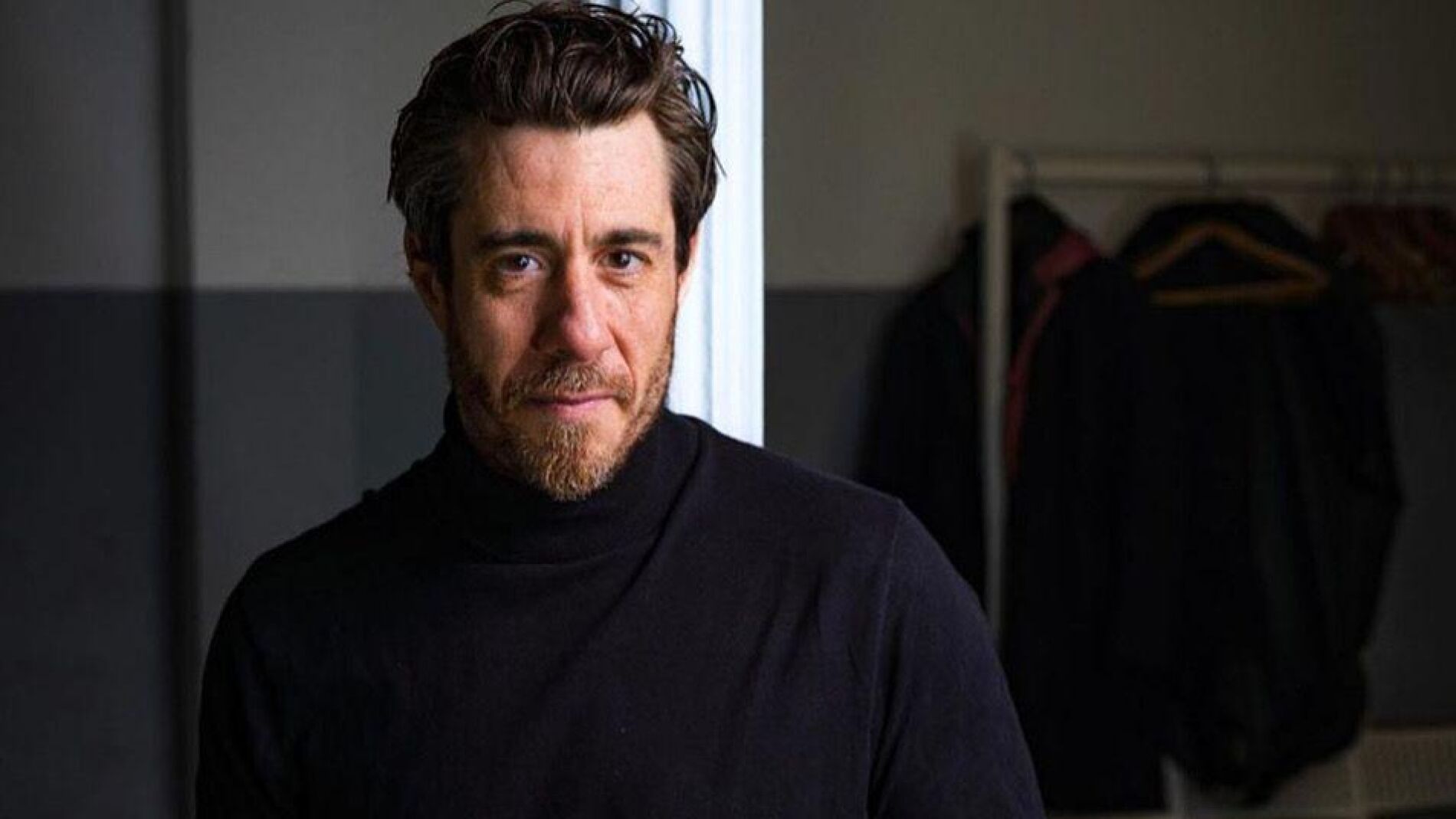 Hablamos con Juan López-Tagle, el arquitecto de la nueva generación de actores: "Nuestro mayor drama es la incertidumbre"