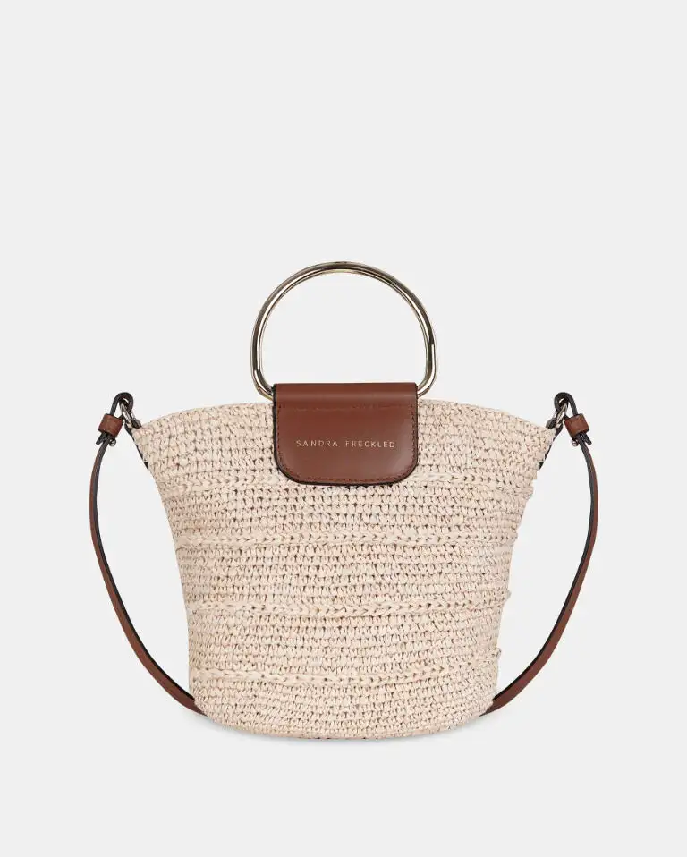 Bolsos de rafia: la tendencia de primavera que funciona igual de bien ...