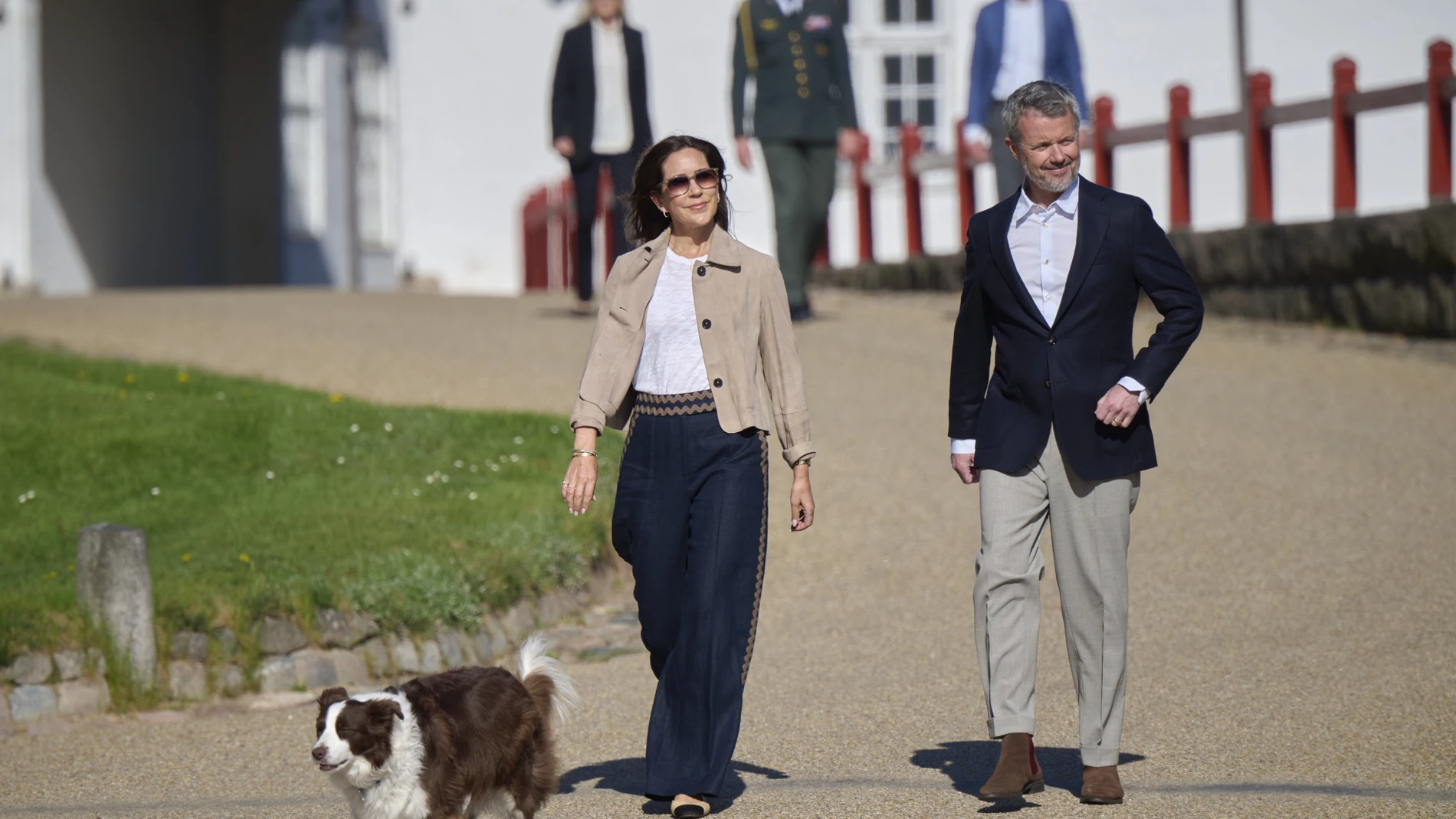 María de Dinamarca: Estilo 'effortless' con clásicos renovados — image 1