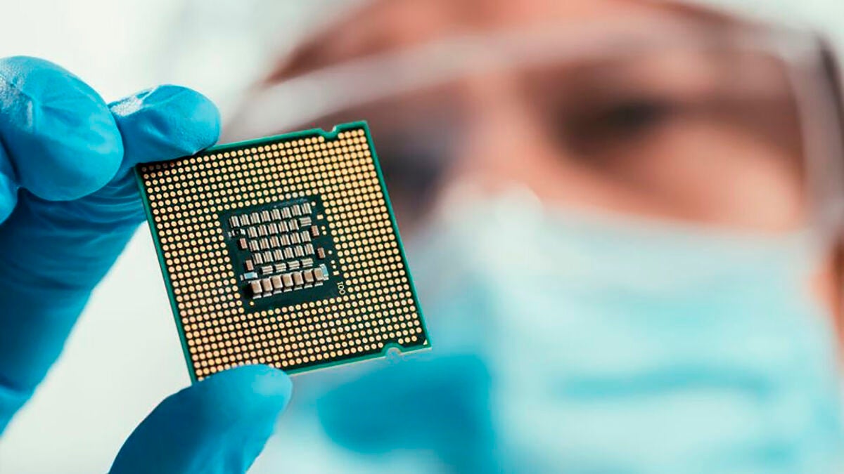 Adiós a los semiconductores: el silicio resuelve en segundos lo que ellos tardarían milenios