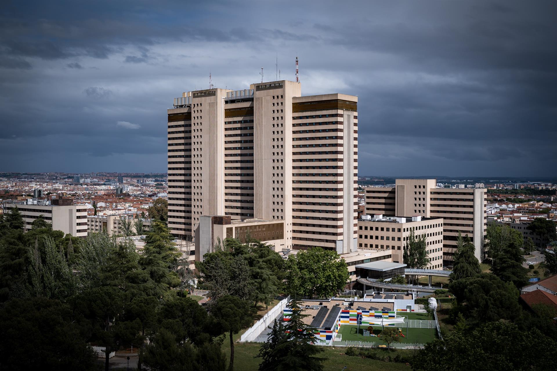 El paciente español con hantavirus sigue estable y mejorando