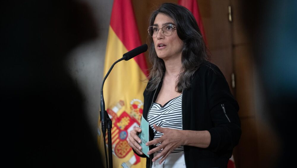 MADRID.-Bergerot pide a Ayuso que se siente con las educadoras infantiles en huelga y reivindica el modelo de Manuela Carmena