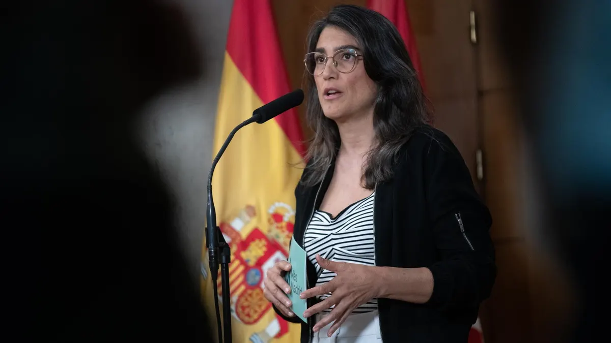 MADRID.-Bergerot pide a Ayuso que se siente con las educadoras infantiles en huelga y reivindica el modelo de Manuela Carmena